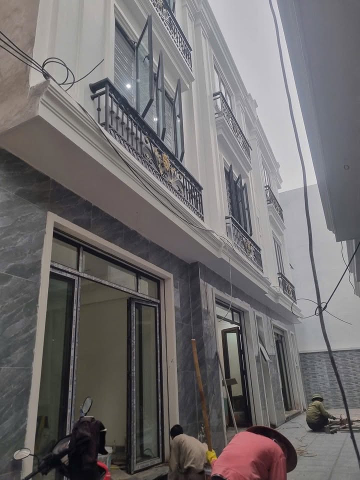 Nhà phố Hồ Sen Lê Chân 46.5m² giá 3.95 tỷ - Chính chủ cần bán gấp!