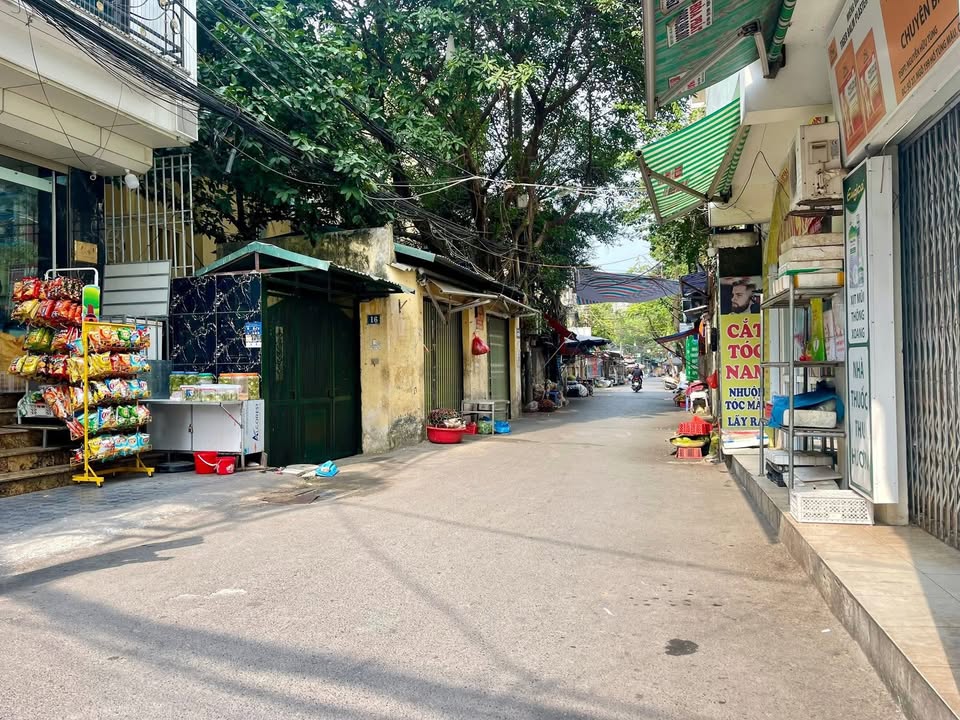 Nhà phố Hồ Tùng Mậu, Phúc Diễn 55m² giá 9 tỷ - Không gian sống lý tưởng cho gia đình lớn!