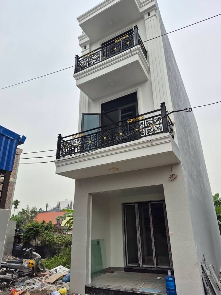 Nhà riêng Hồng Thái 61m² giá 2.25 tỷ - Thiết kế hiện đại, ô tô vào cửa!