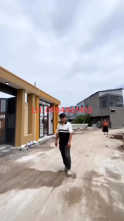 Nhà phố Long Hòa Cần Đước 103m² giá 2.68 tỷ - Sổ đỏ chính chủ, hoàn công đầy đủ!