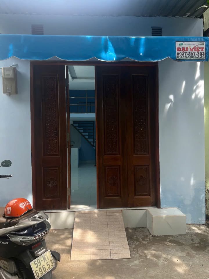 Nhà hẻm xe hơi đường Lạc Long Quân, Tân Bình, 27m² giá 3.19 tỷ - Pháp lý rõ ràng!