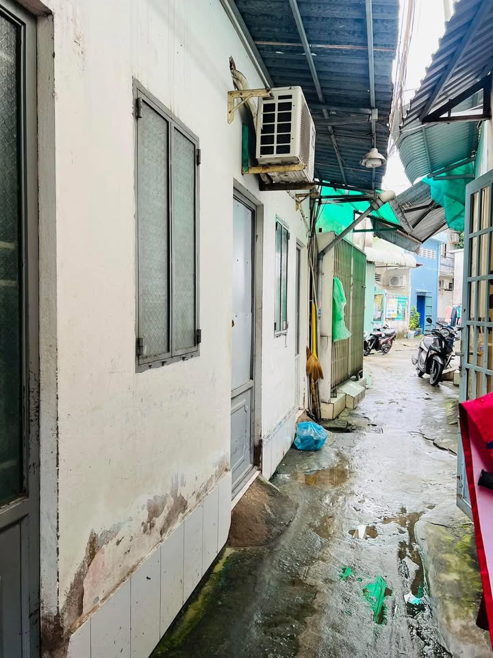 Dãy trọ 3 phòng hẻm 73 Nguyễn Trãi 30.9m² giá 1.45 tỷ - Đầu tư sinh lời ngay!