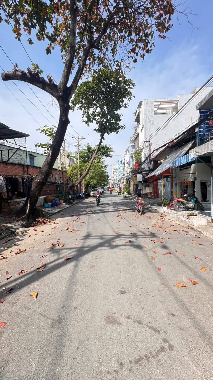 Nhà riêng đường Quân Sự, P11, Q11, 57m² giá 7.7 tỷ - Gần trường quốc tế APU!