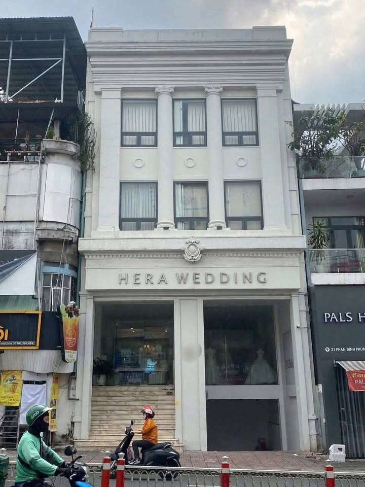 FrontHouse Phan Đình Phùng, Phú Nhuận 156m² giá 43 tỷ - Vị trí đắc địa hiếm có!