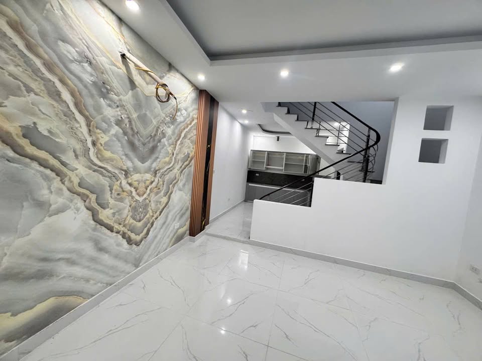 Nhà 3 tầng tại đường Lực Hành, Hải Phòng 40m² giá 2.89 tỷ - Chính chủ bán gấp!