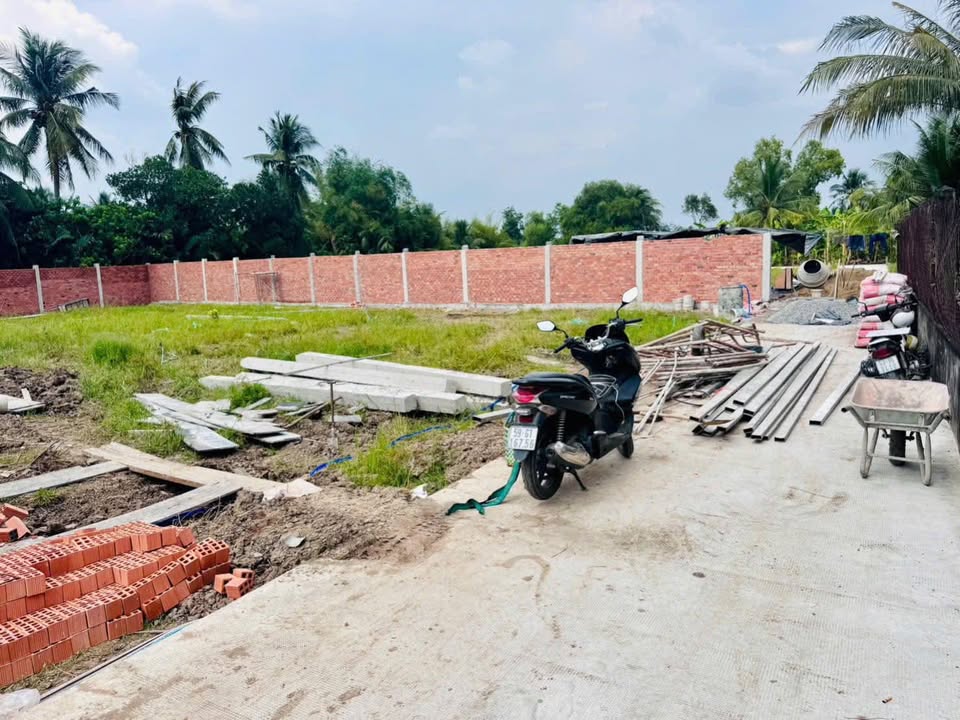 Đất vườn Tân Trụ 500m² giá 650 triệu - Tiềm năng đầu tư lớn!