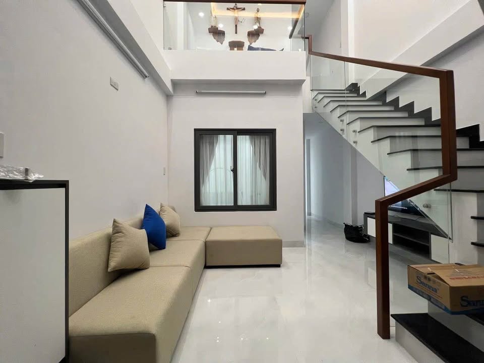 Nhà đẹp hẻm Hà Thanh, Vạn Thắng, Nha Trang 49,3m² giá 4 tỷ - Nội thất cao cấp, sẵn sàng ở ngay!