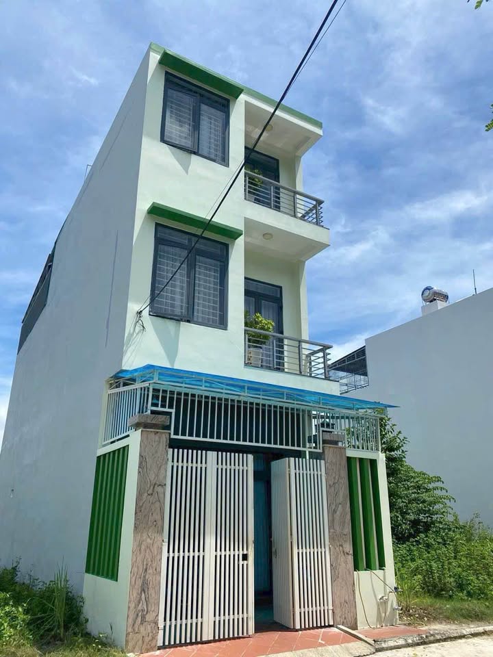 Nhà 3 tầng TĐC Hòn Rớ II, Phước Đồng, Nha Trang 95m² giá 6.6 tỷ - Vị trí đắc địa, pháp lý rõ ràng!