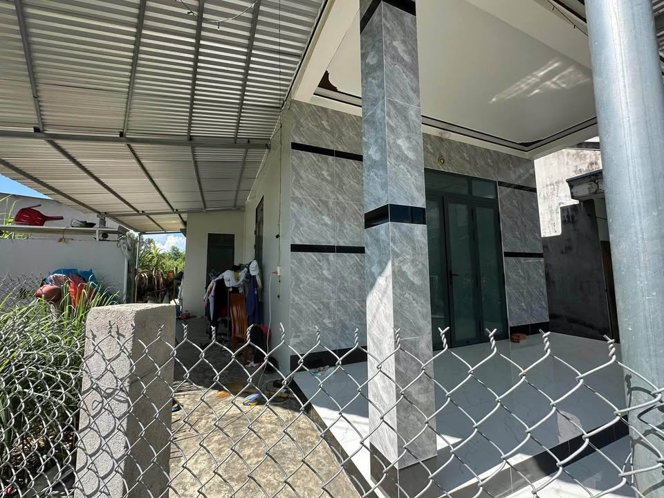 Nhà ở Vạn Thắng, Nha Trang 182.6m² giá 700 triệu - Dọn vào ở ngay!