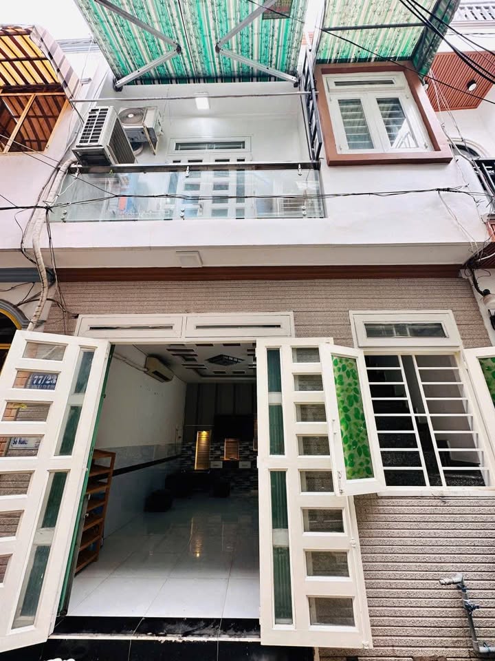 Nhà riêng Gò Vấp 24m² giá 3.4 tỷ - Sổ hồng chính chủ, an ninh tuyệt đối!