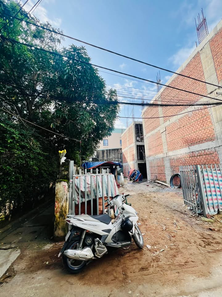 Đất nền lô gốc 144m² tại phường Mỹ An, Đà Nẵng giá chỉ 13.5 tỷ - Cơ hội đầu tư tuyệt vời!