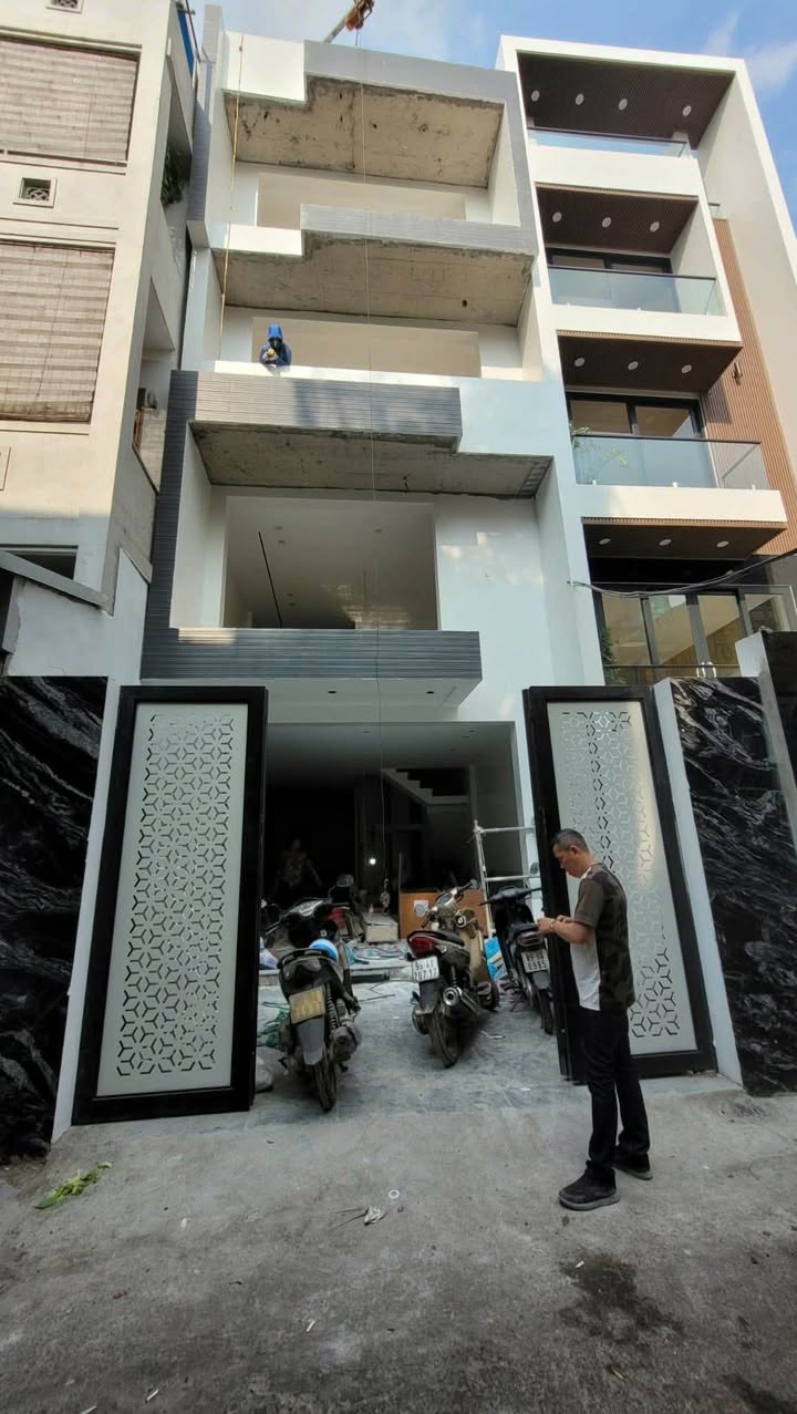 Nhà mặt phố Đê Trần Khát Chân, quận Hai Bà Trưng, 78m² giá 28 tỷ - Kinh doanh đỉnh cao!