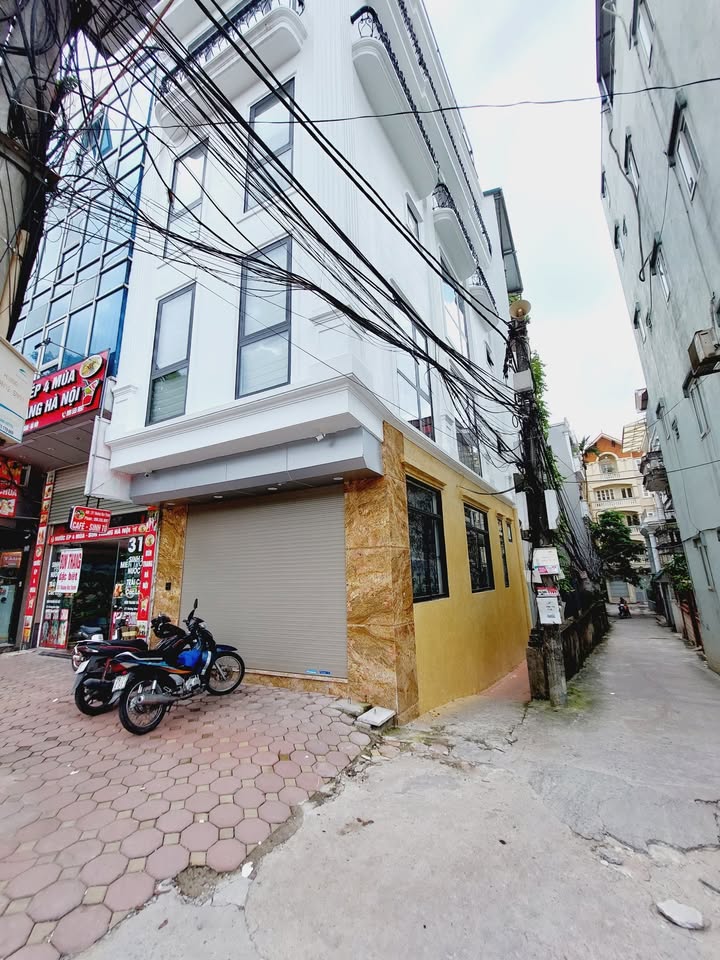 Cho thuê studio 35m² tại Ngõ 311 Hoàng Hoa Thám, Ba Đình - Nội thất đầy đủ, vào ở ngay!