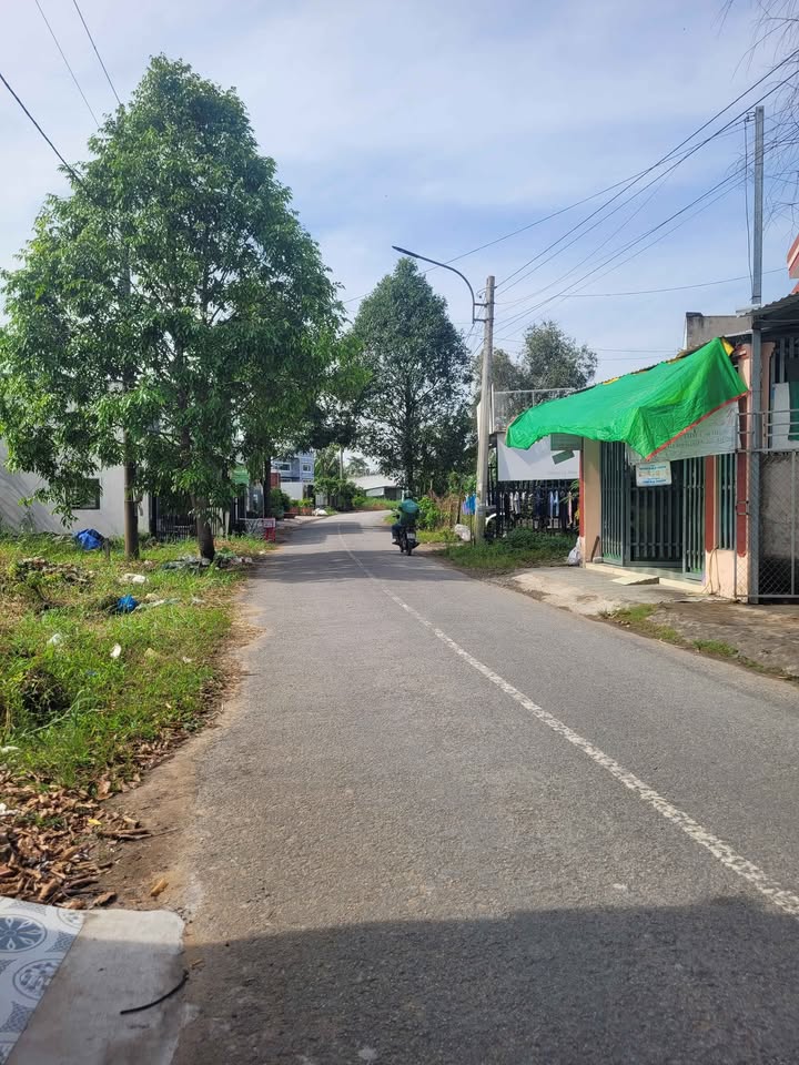 Đất nền 300m² mặt tiền Vàm Ông Cửu, Cái Răng - Chỉ 2,5 tỷ!