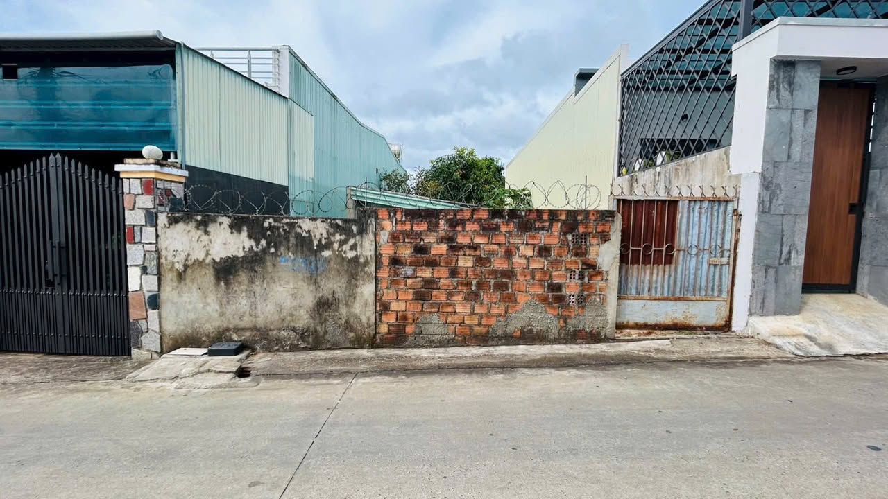 Đất ở Hẻm 187 Cách Mạng Tháng 8, Pleiku 147m² - Giá chỉ 2.9 tỷ