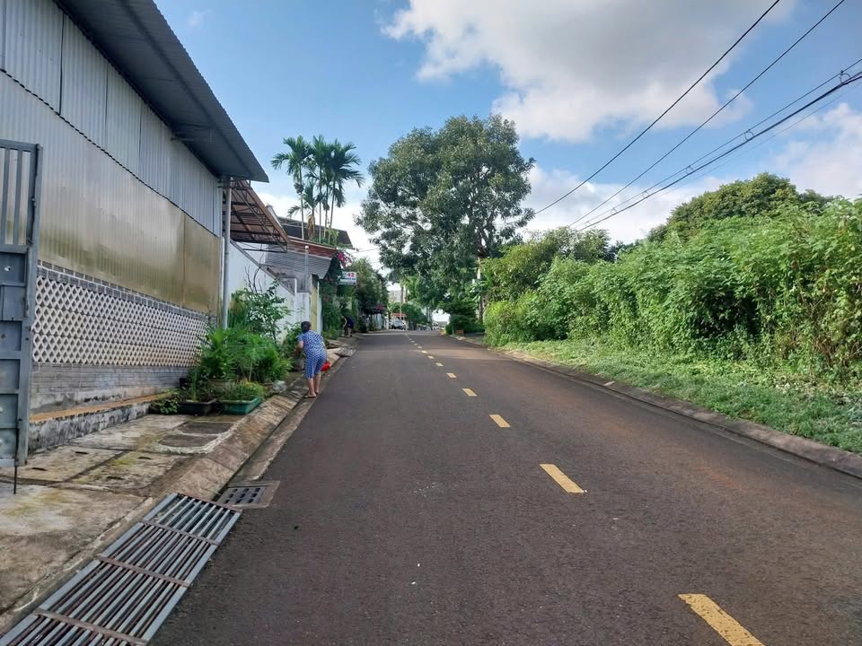 Đất thổ cư tổ 8, phường Hoa Lư, Pleiku 138m² giá 1.99 tỷ - Đầu tư sinh lời hấp dẫn!