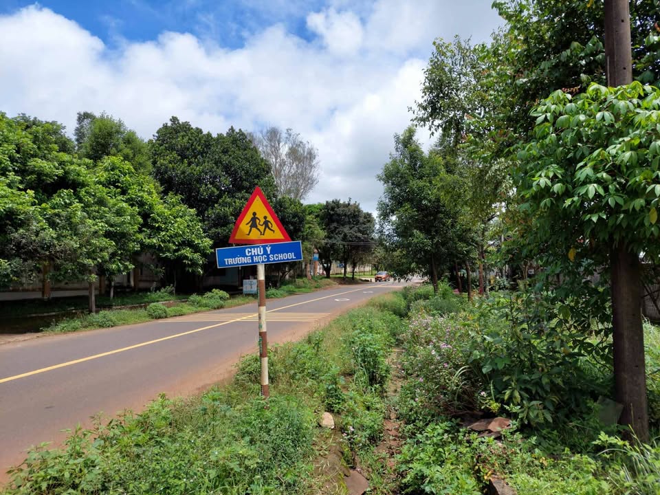 Đất mặt tiền đường Hoàng Sa, Pleiku 417.6m² - Giá chỉ 3 tỷ, cơ hội đầu tư hấp dẫn!