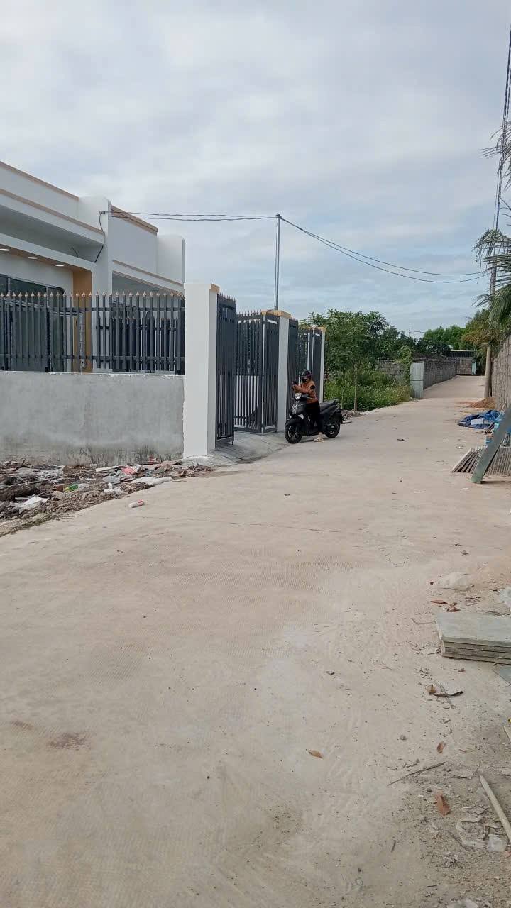 Nhà 3 phòng ngủ ấp 1 Sông Trầu Trảng Bom 130m² giá 1.35 tỷ - Sổ riêng thổ cư