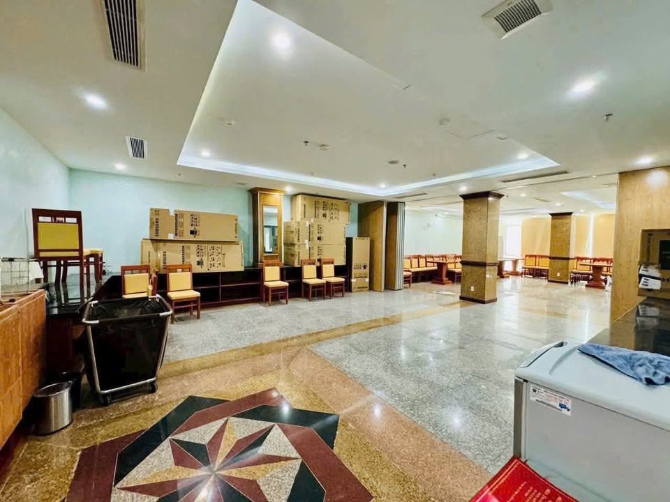 Cho thuê mặt bằng T1 mặt tiền Nguyễn Xuân Khoát, Sơn Trà 250m² - Phù hợp mở văn phòng hoặc phòng tập!