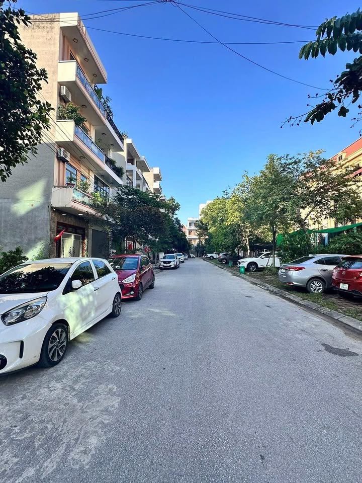 Bán đất đường Lê Triện, Bắc Giang 72m² giá 7 tỷ - Sổ hồng chính chủ!