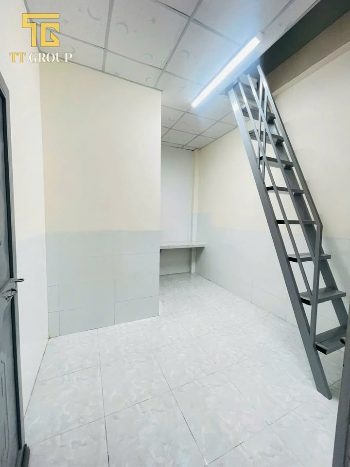 Phòng trọ cho thuê tại hẻm 388 Nguyễn Văn Cừ, 26m² chỉ 2,5 triệu - Nội thất đầy đủ!