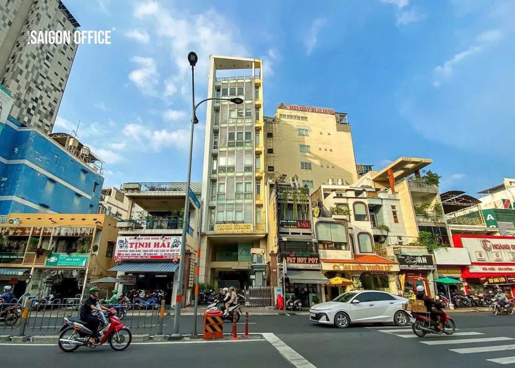 Building Mặt Tiền Phan Đăng Lưu, Quận Phú Nhuận 179m² giá 130 tỷ - Đầu tư sinh lời vượt trội!
