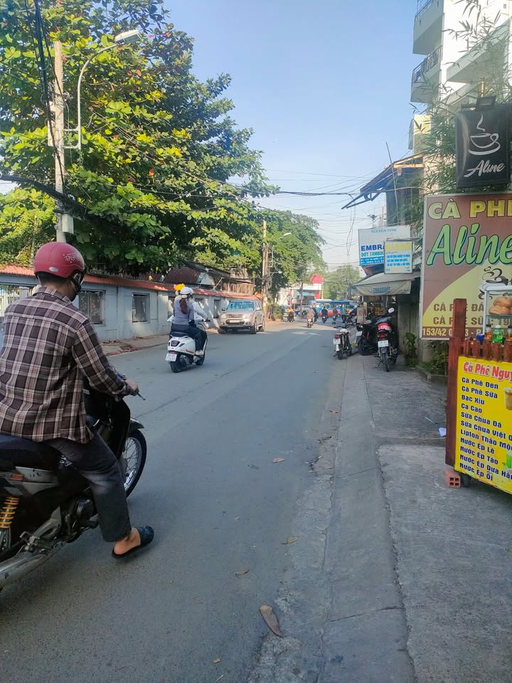 Nhà mới 45m² 4 tầng tại P21 Bình Thạnh chỉ 9.5 tỷ - Vị trí đắc địa gần Quận 1!