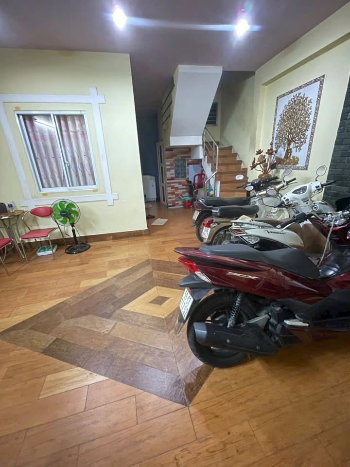 Nhà cho thuê hẻm xe tải Lũy Bán Bích, Tân Phú, 5PN, 15 triệu - Phù hợp làm văn phòng hoặc ở gia đình!