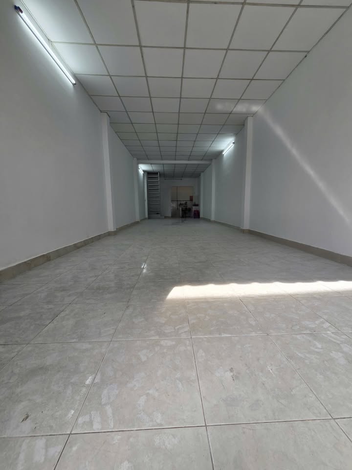 Nhà cho thuê hẻm xe tải Huỳnh Thiện Lộc, Tân Phú 64m² giá 9 triệu - Tiện ích đầy đủ!