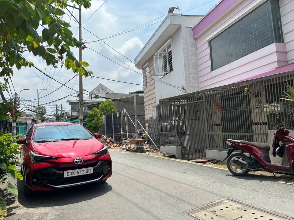 Kho xưởng mặt tiền Lê Văn Lương 80m² giá chỉ 5 tỷ - Đầu tư sinh lời!