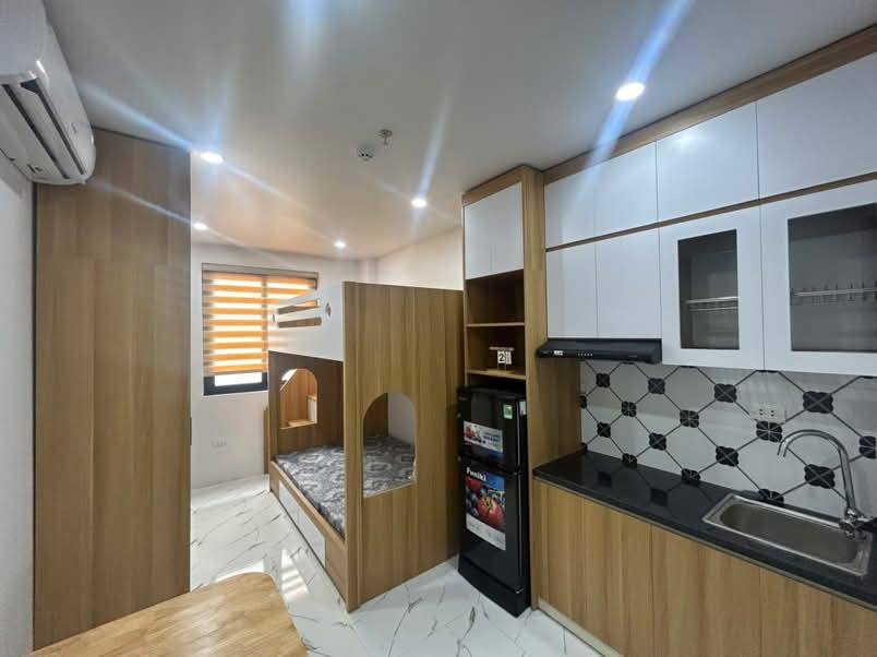 Chung cư MINI đường Giáp Bát 56m² giá 13.5 tỷ - Bán gấp, ô tô đỗ cửa!