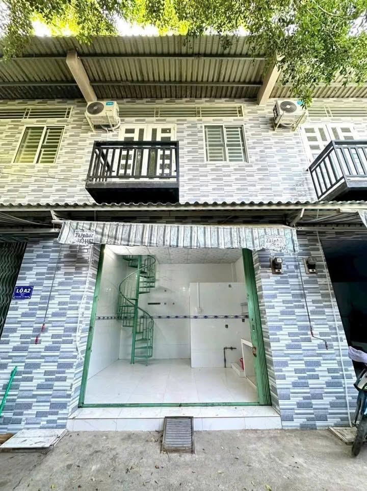 Nhà cho thuê Trệt Lầu Hẻm Đường Trần Chiên, 35m² chỉ 2,5 triệu/tháng - Gần Đại Học Tây Đô!