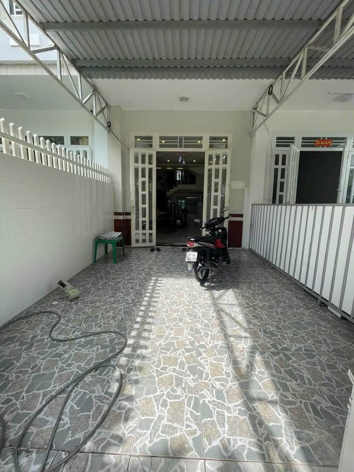 Nhà cho thuê tại KDC Hưng Phú 2, Cái Răng 85m² - Tiện nghi đầy đủ, vào ở ngay!