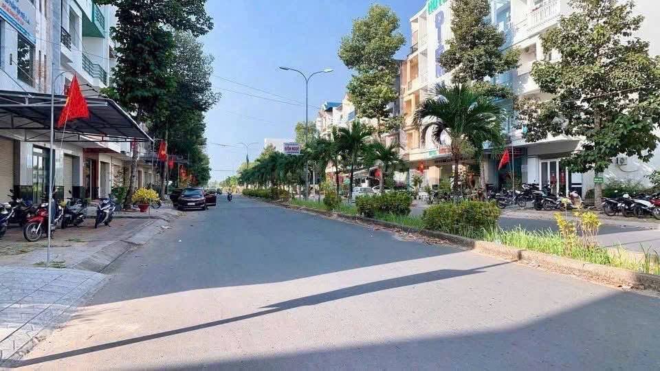 Nhà cho thuê 3 lầu tại KDC Phú An, Cần Thơ - Giá chỉ 11 triệu/tháng!