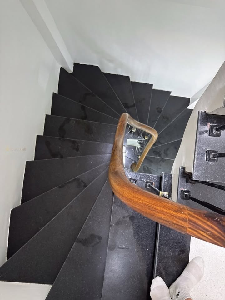 Nhà phố Láng Hạ, Đống Đa 25m² giá 5.55 tỷ - Sổ đỏ chính chủ, không lỗi