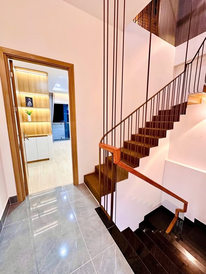 Nhà đẹp 2 mặt tiền Cô Bắc, Phú Nhuận 50m² giá 8.99 tỷ - Khu VIP, xe hơi vào tận nơi!