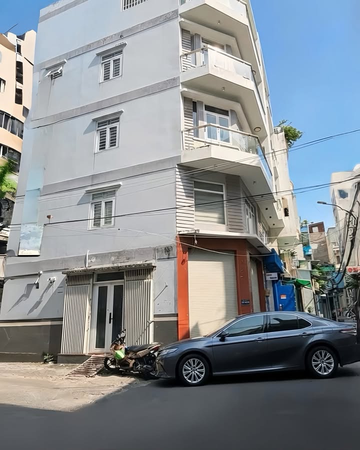 Căn hộ dịch vụ Phan Xích Long 45m² giá 11 tỷ - Chính chủ, sẵn sàng sử dụng!