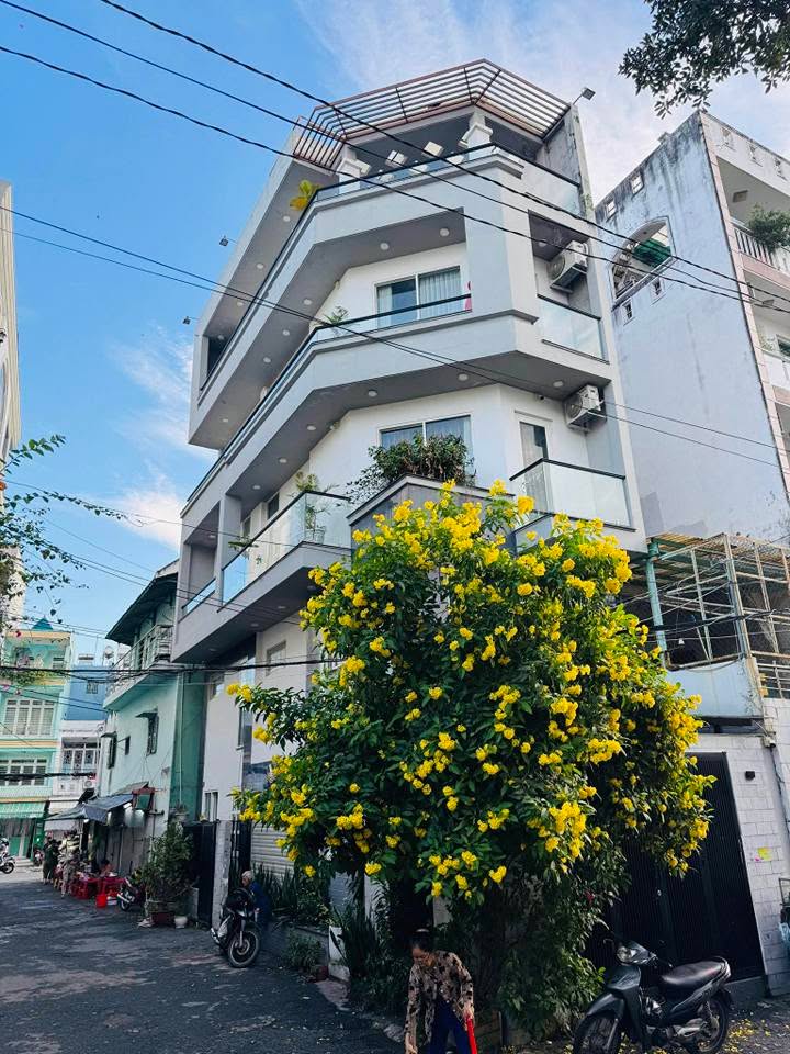 Nhà 5 tầng Hưng Phú Quận 8 giá thỏa thuận - Ô tô đỗ cửa, vào ở ngay!