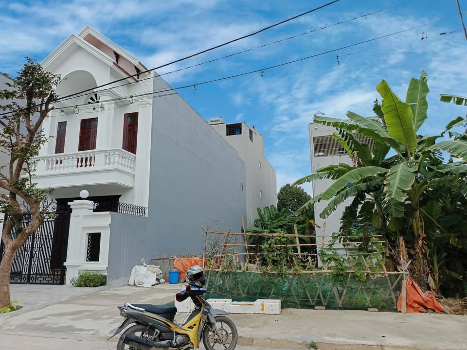 Đất 2 mặt tiền Ngõ 4 Vạn Hạnh, Ninh Khánh 180m² giá 12 tỷ - Cơ hội đầu tư tuyệt vời!