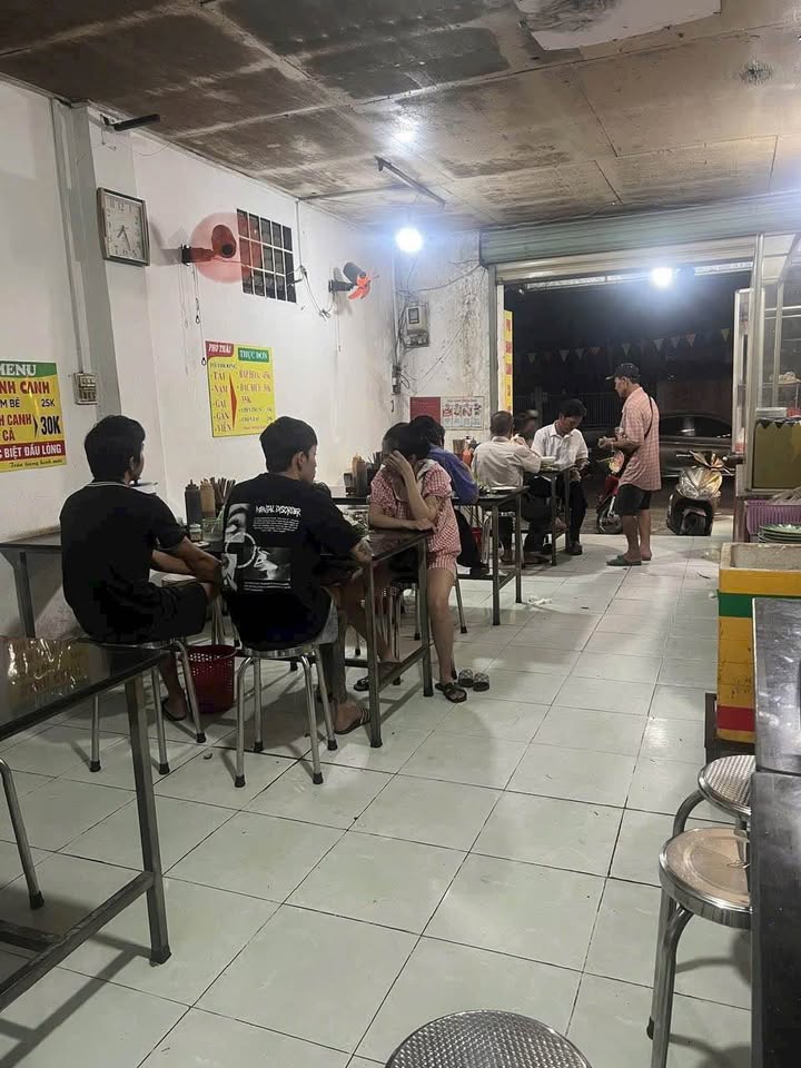 Cho thuê mặt bằng Vũ Hồng Phô Biên Hòa 240m² - Vị trí đẹp, kinh doanh sầm uất!