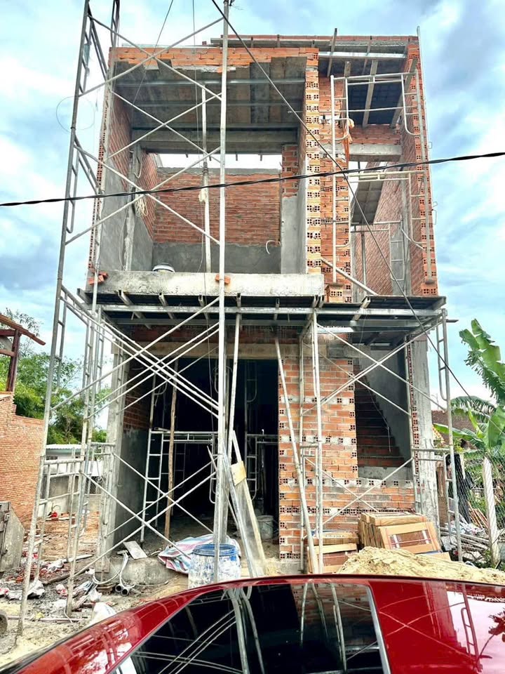 Nhà Chính Hiệp, Thủ Dầu Một 79m² giá 2.58 tỷ - Thiết kế hiện đại, tiện ích đầy đủ!