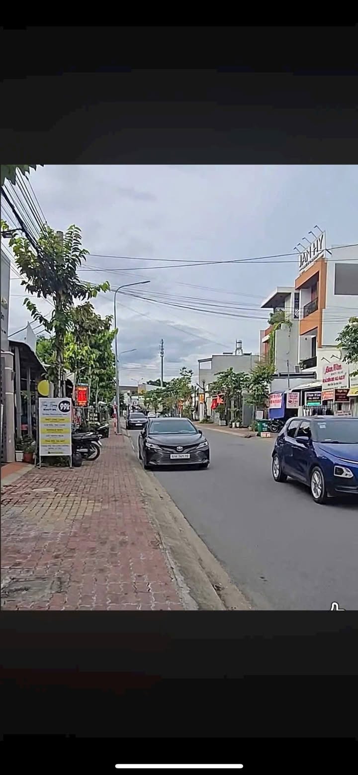 Nhà mặt tiền kinh doanh Hiệp Thành 100m² giá 15 triệu - Vị trí đắc địa cho mọi loại hình kinh doanh!