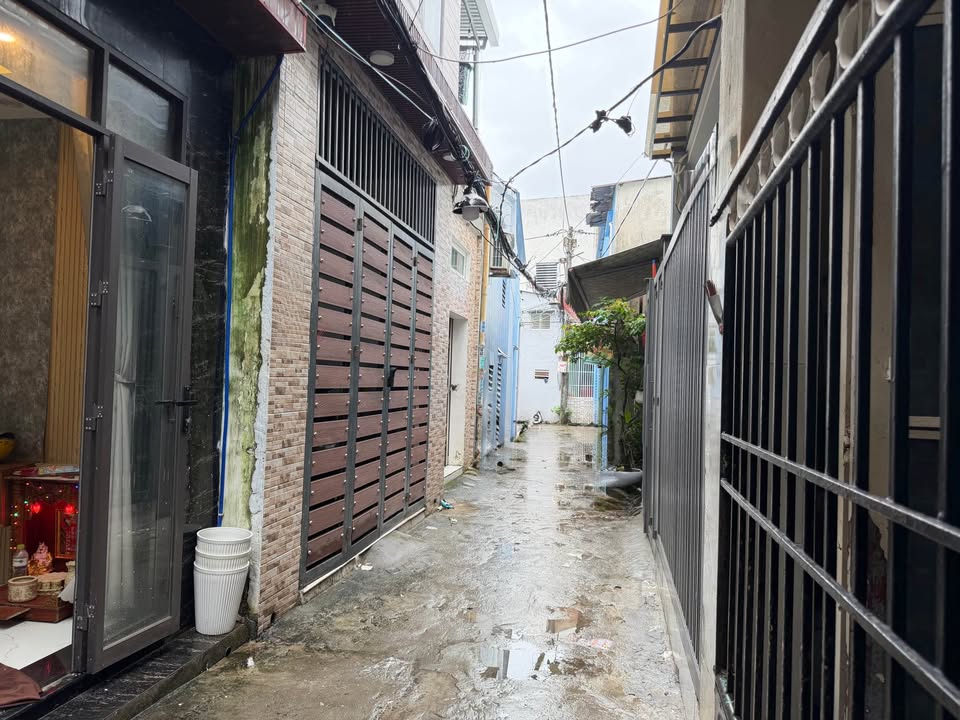 Nhà 2 tầng kiên cố đường Lê Độ, Đà Nẵng 31m² giá 3.1 tỷ - Dọn vào ở ngay!