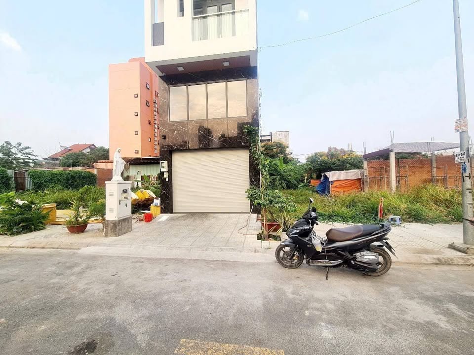 Đất Hẻm 190 Vườn Lài, An Phú Đông 72m² giá 6.3 tỷ - Đường rộng thoáng đãng!