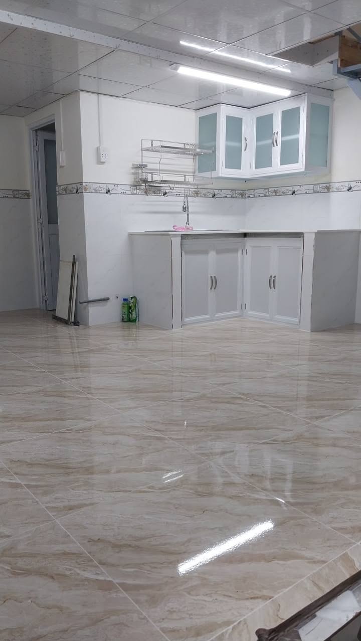 Nhà chính chủ tại đường Nguyễn Thị Búp, quận 12, 18m² giá 770 triệu - Sổ hồng đầy đủ!