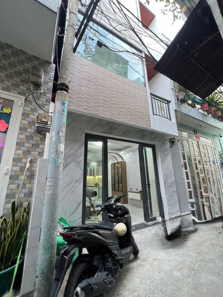 Nhà phố quận 6, P. Bình Tiên 35m² giá 4.68 tỷ - Nhà mới đẹp như hình!