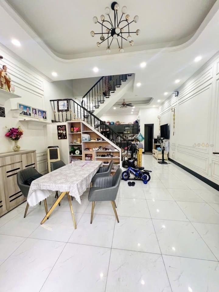 Nhà riêng Lê Thúc Hoạch, Tân Phú 60.52m² giá 9.35 tỷ - Thiết kế đẹp, sẵn ở ngay!