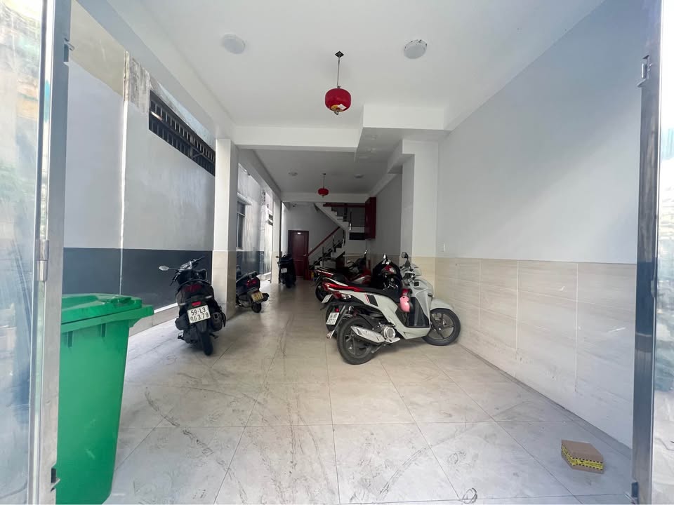 Nhà 10 phòng 99m² Bùi Minh Trực 11.5 tỷ - Thu nhập 45 triệu/tháng