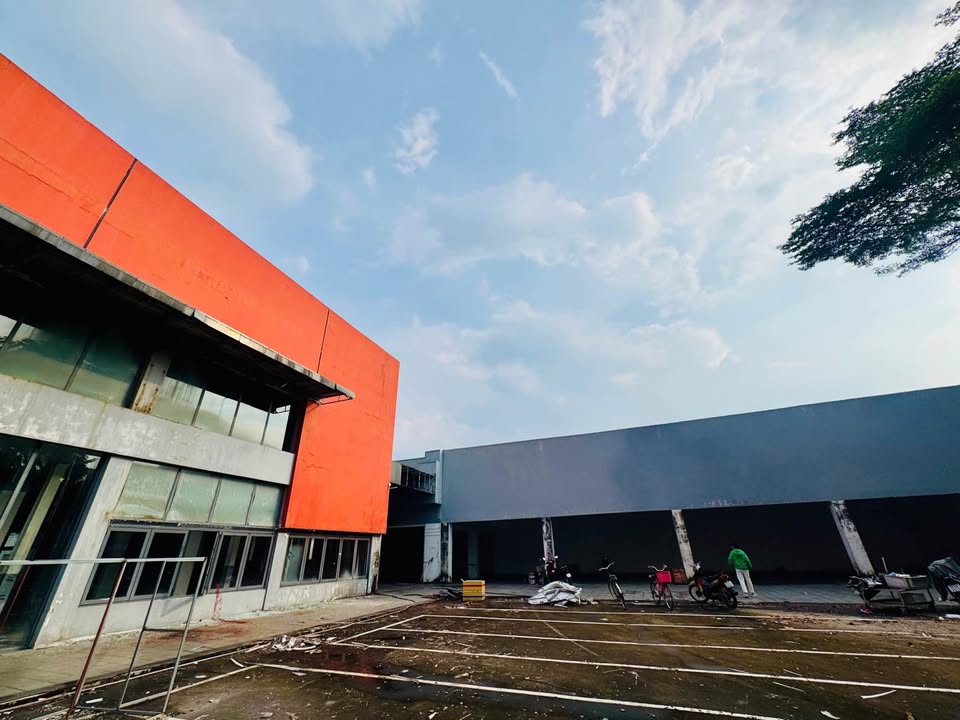 Cho thuê tổ hợp mặt bằng 6.100m² tại 74 Đất Mới, Quận Bình Tân - Giá tốt, ưu đãi hấp dẫn!