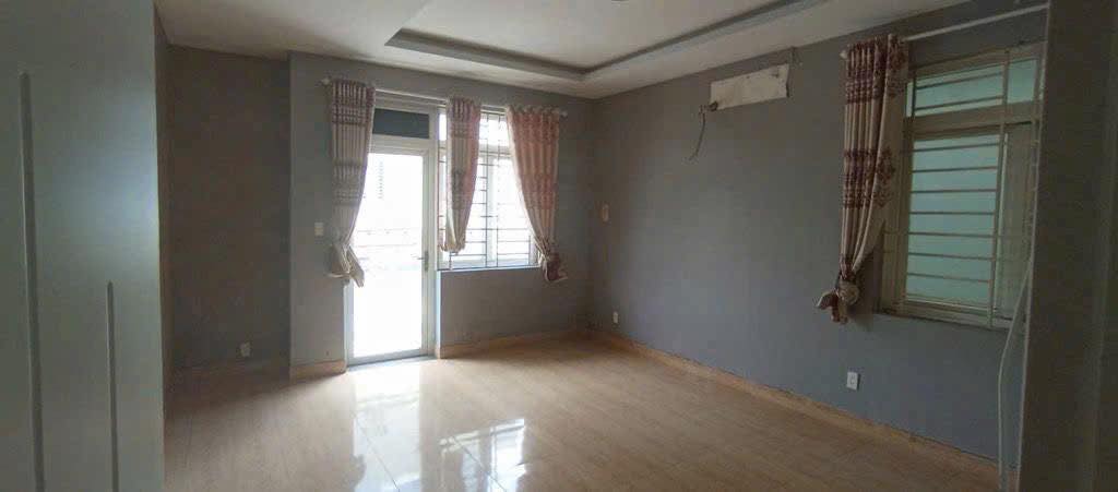 Nhà 3 tầng Bình Trưng Đông Thủ Đức 50m² giá 5 tỷ - Ô tô vào tận sân!